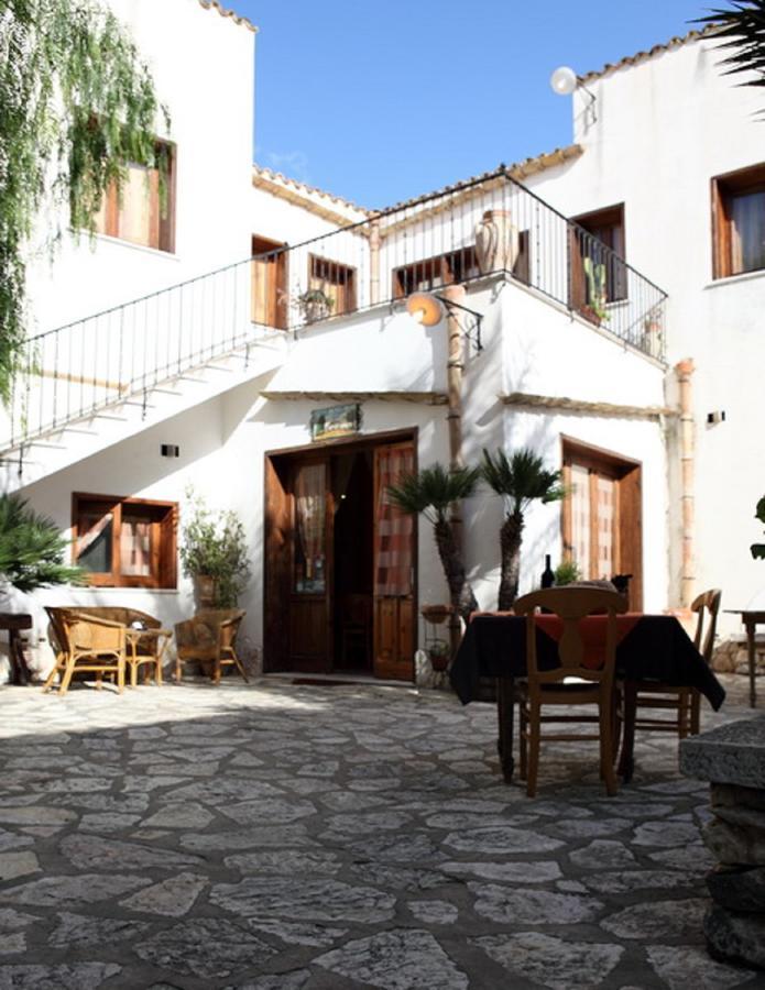 Casa Vacanze Il Cortile Custonaci Esterno foto